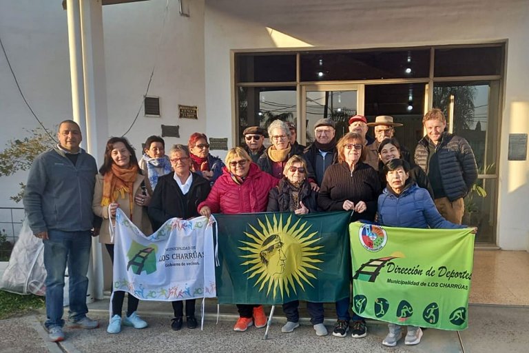 La delegación de los Abuelos en Acción rumbo a Concepción del Uruguay