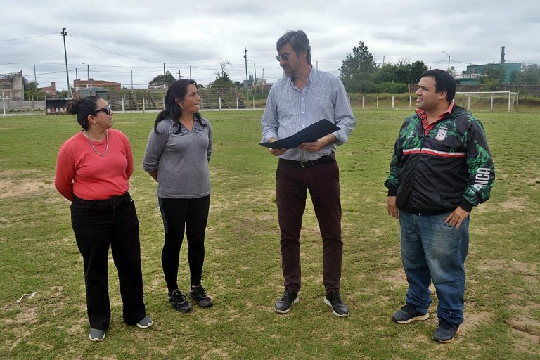 Giano y las autoridades del club La Bianca Giano y las autoridades del club La Bianca