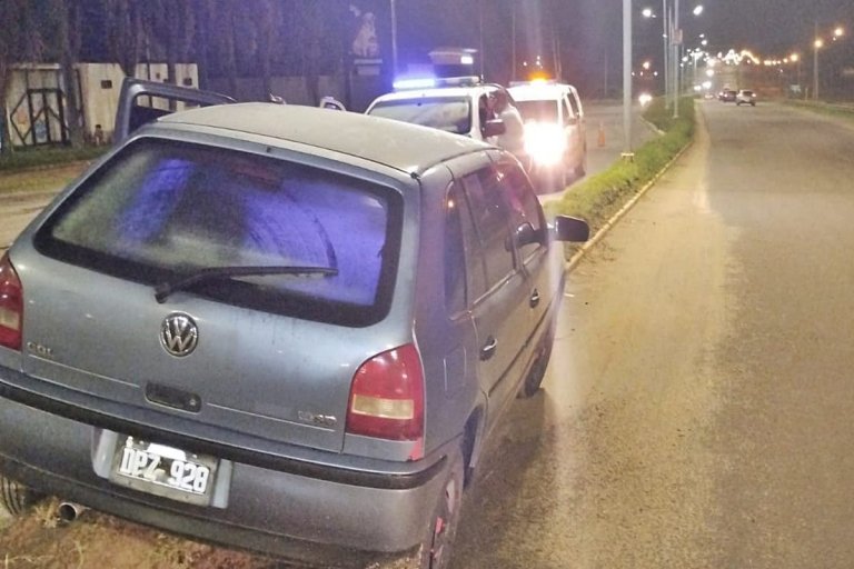 Milagrosamente no hubo que lamentar víctimas ni heridos de consideración. Milagrosamente no hubo que lamentar víctimas ni heridos de consideración.