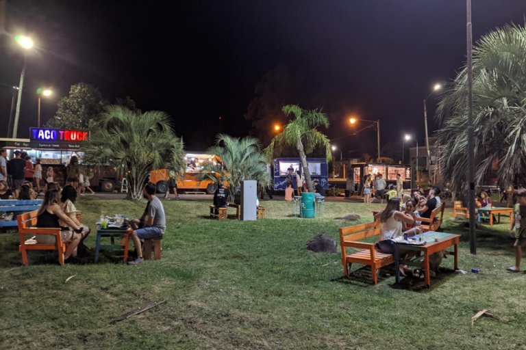 Los carros de comidas se instalaron en la ex Estación Norte