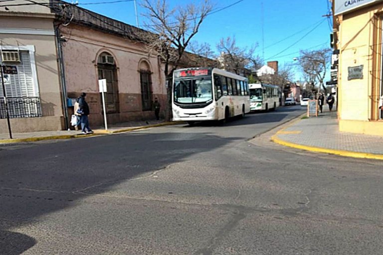 Tres líneas de colectivos se adherirán al paro.