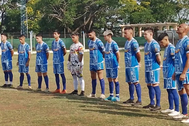 Diego Jara fue capitán en Santa María. Diego Jara fue capitán en Santa María.