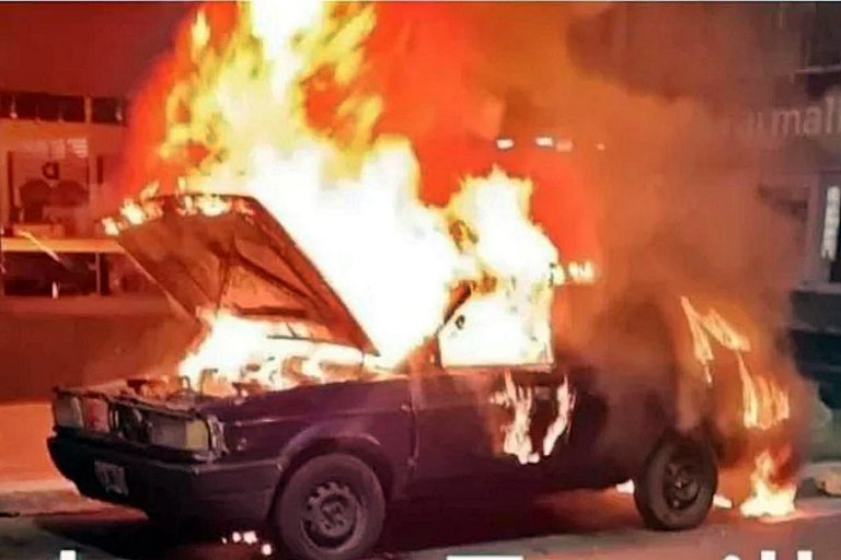 El rordado terminó cvompletamente destrozado El rordado terminó cvompletamente destrozado