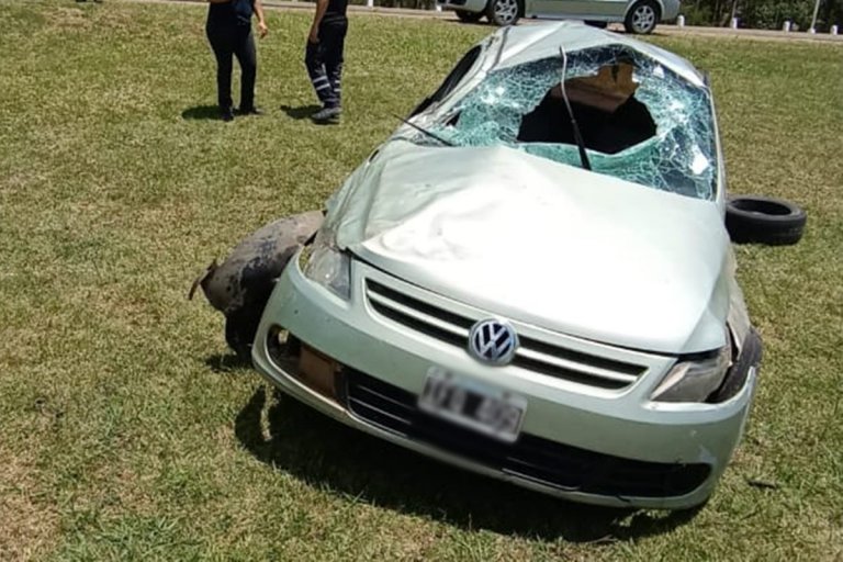 El conductor debió ser trasladado al hospital Masvernat. El conductor debió ser trasladado al hospital Masvernat.